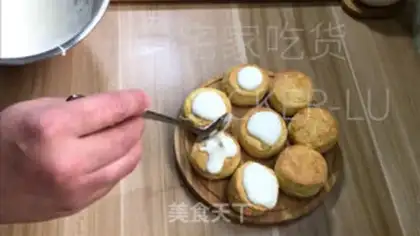 Make Orange cream scon step 19