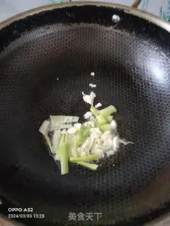 Make Fried lily step 3