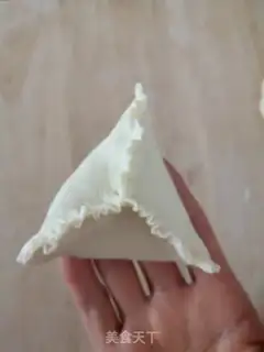 Make Red sugar triangle step 5