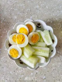Make Cucumber eggs step 1
