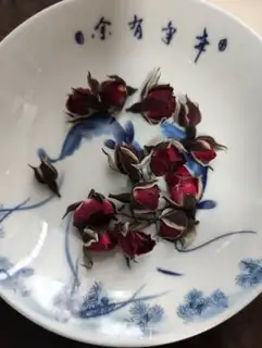Make The saloon rose and tea step 1