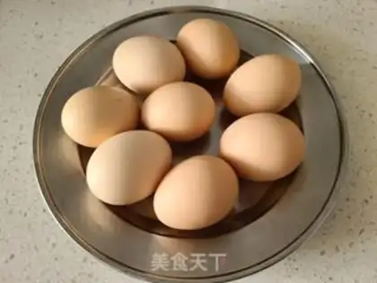 Make Five spicy tea eggs step 0