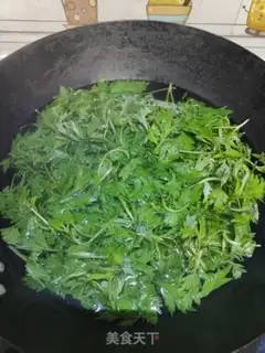 Make Fried Ipchi step 1