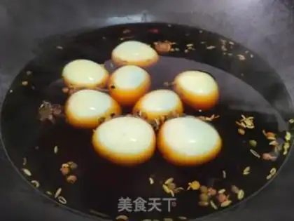 Make Five spicy tea eggs step 4
