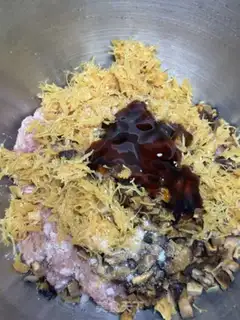 Make Frozen meat buns step 6