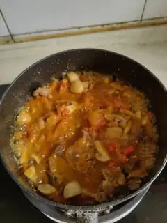 Make Tomato mushroom beef stew step 8