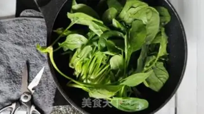 Make Scrambled spinach step 2