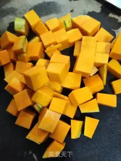Make Pumpkin rice chow step 0