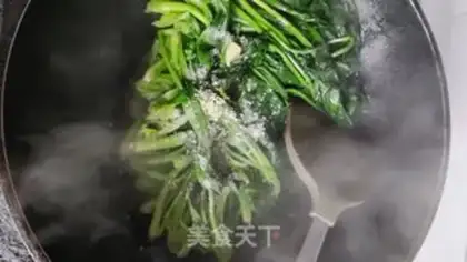 Make Scrambled spinach step 3