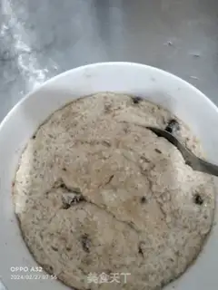 Make walnut lumber steamed eggs step 5