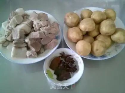 Make Potato roast pork step 0