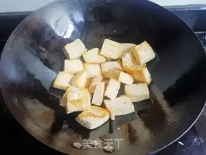 Make Red soup tofu fish head step 3