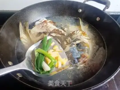 Make Red soup tofu fish head step 5