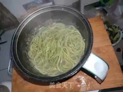 Make Vegetable noodles step 2