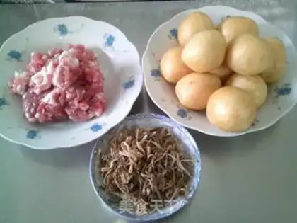 Make Steamed pasta in the dried vegetables step 0