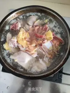 Make Potato onion chicken step 0