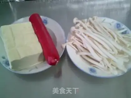 Make Seafood mushrooms, red intestines, tofu step 0