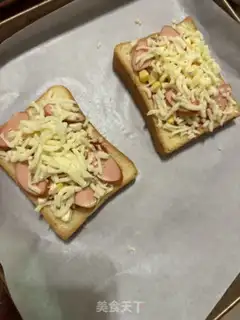 Make Cheese corn ham toast step 6
