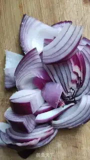 Make Onion fried chicken step 1
