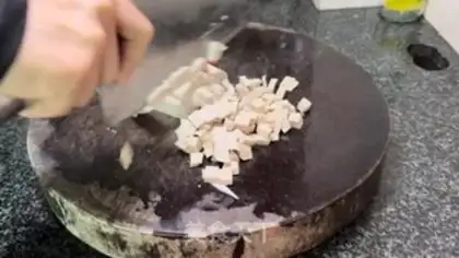 Make Crayfish rice step 1
