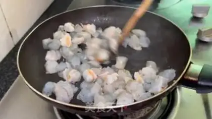 Make Crayfish rice step 4