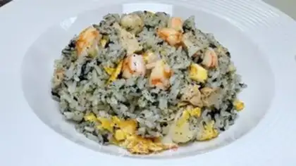 Make Crayfish rice step 12