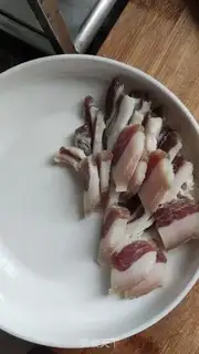 Make Garlic meat step 1
