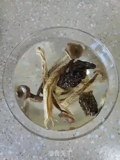 Make Scrawny broth step 1