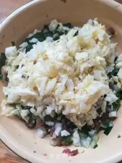 Make Beef cabbage dumplings step 3