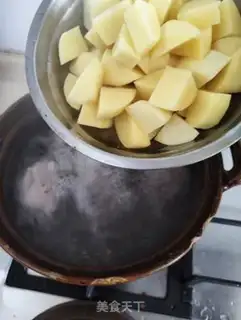 Make Tomato potatoes soup step 4