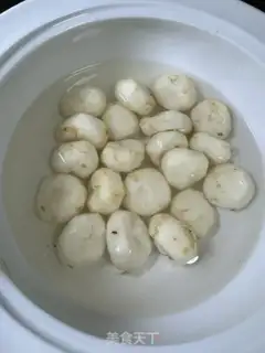 Make Horseshoe and sugar cane step 2