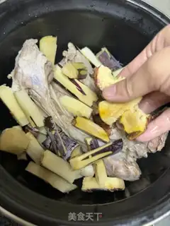 Make Horseshoe and sugar cane step 7