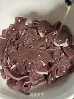 Make Pepper intestine pig heart soup step 6