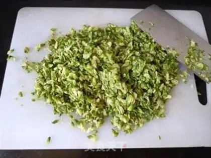 Make A flower dumpling step 2