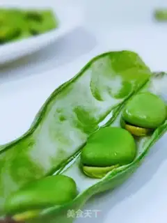 Make Scrambled eggs step 1