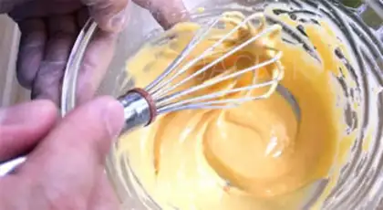 Make Tea marble cake rolls step 3
