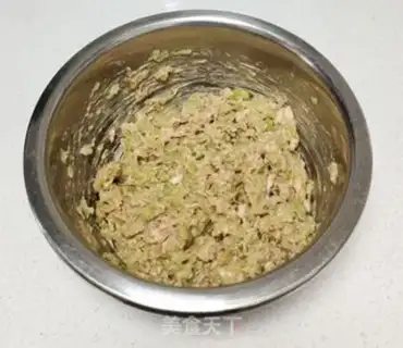 Make Celery buns step 1
