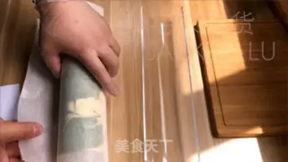 Make Tea marble cake rolls step 21