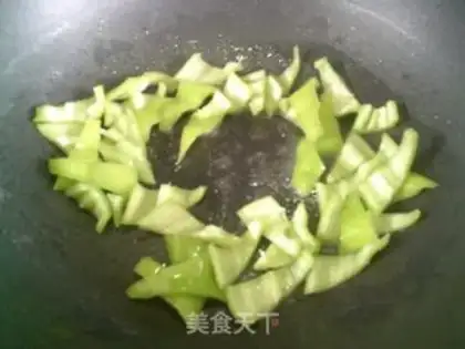 Make Pyramid shrimp is fried white step 6