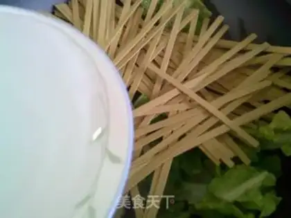 Make Shrimp-creechy-creamy noodles step 6