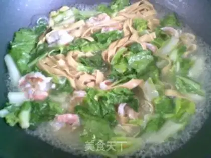 Make Shrimp-creechy-creamy noodles step 8