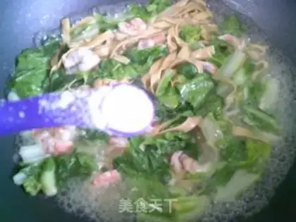Make Shrimp-creechy-creamy noodles step 9