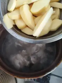 Make Apple corn bone soup step 4