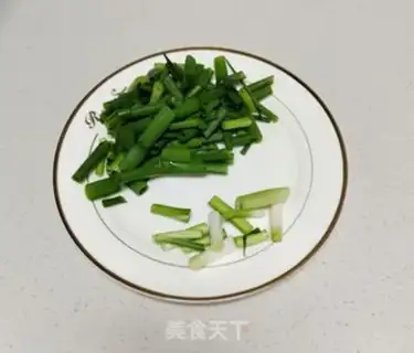 Make Onion noodles step 0
