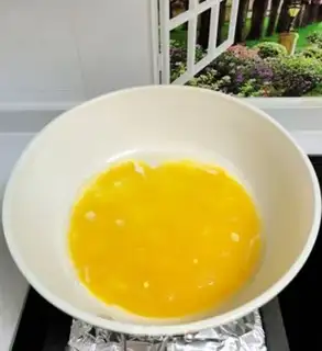 Make Smelt fried eggs step 2
