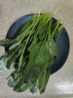 Make Squirming spinach golden mushrooms step 2