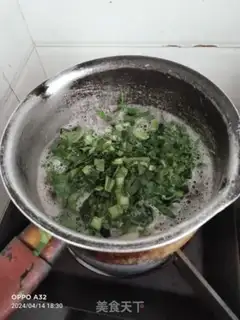 Make Shrimp pelvis soup step 5
