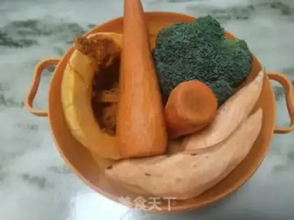 Make Carrot broccoli gravy step 0