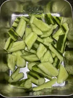 Make The cucumber with shrimp step 0