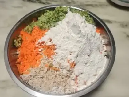 Make Carrot broccoli gravy step 11